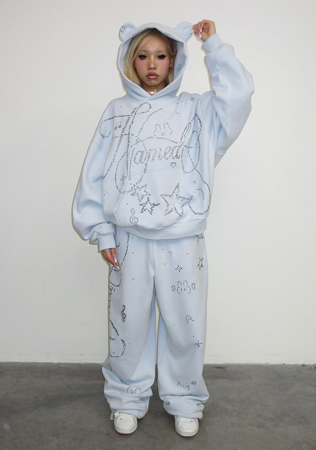 DREAMER RHINESTONE TEDDY PULLOVER HOODIE BABY BLUE - Image 2