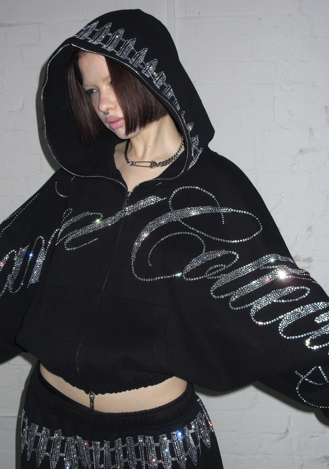 ENEMY RHINESTONE CROP ZIP HOODIE BLACK - Image 4
