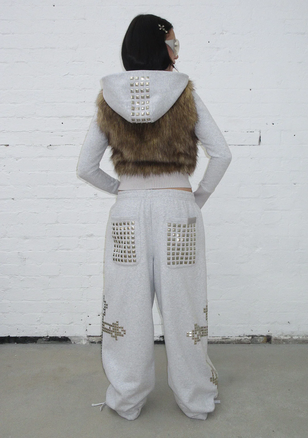 FAITHFUL STUDDED OVERSIZED SWEATPANTS GREY MARL - Image 4