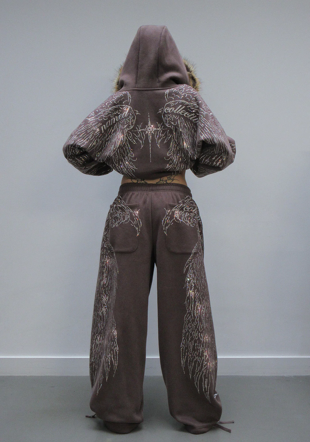 FALLEN RHINESTONE OVERSIZED SWEATPANTS BROWN - Image 2