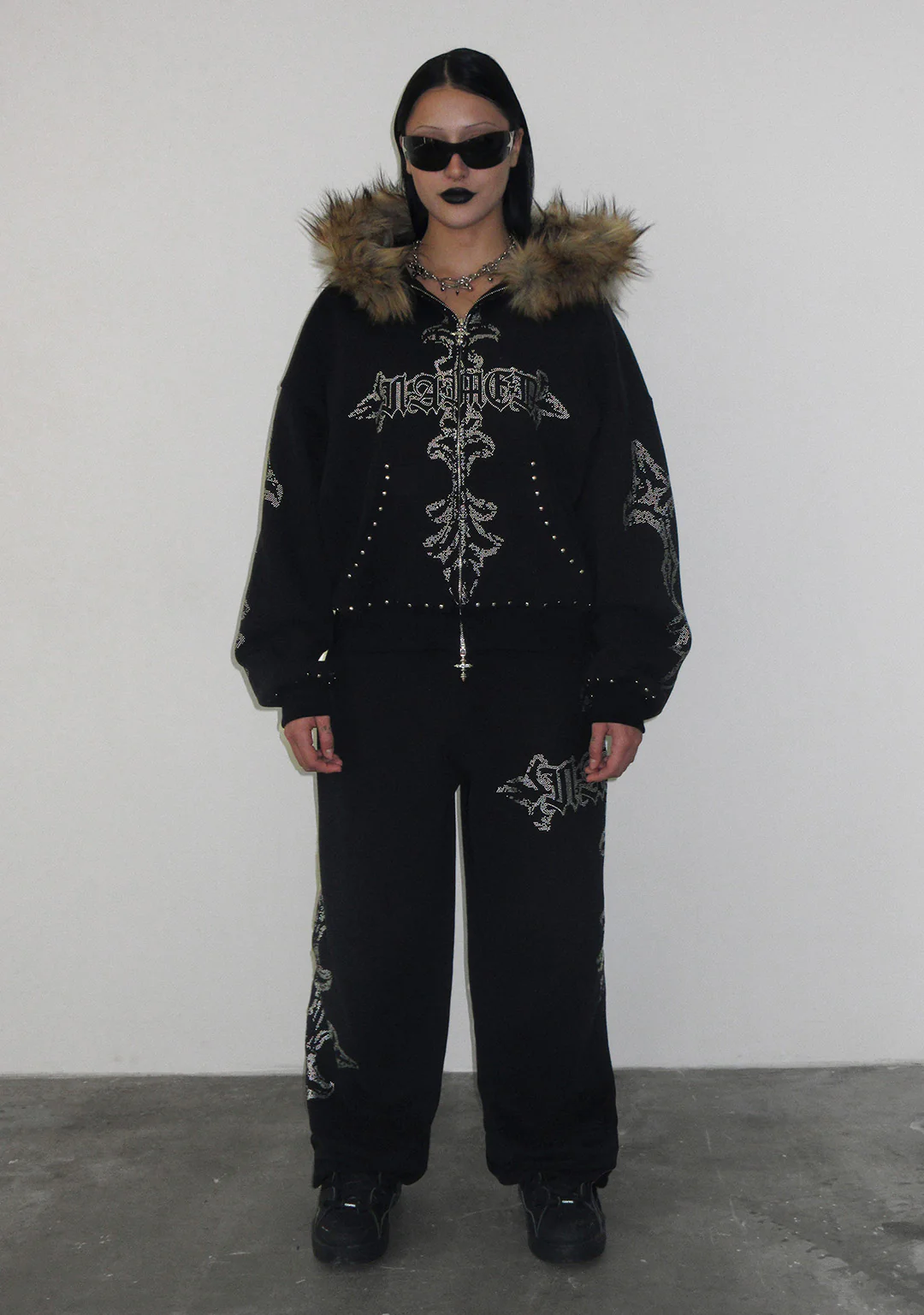 FERAL FAUX FUR STUDDED ZIP HOODIE BLACK (DETACHABLE FUR) - Image 3