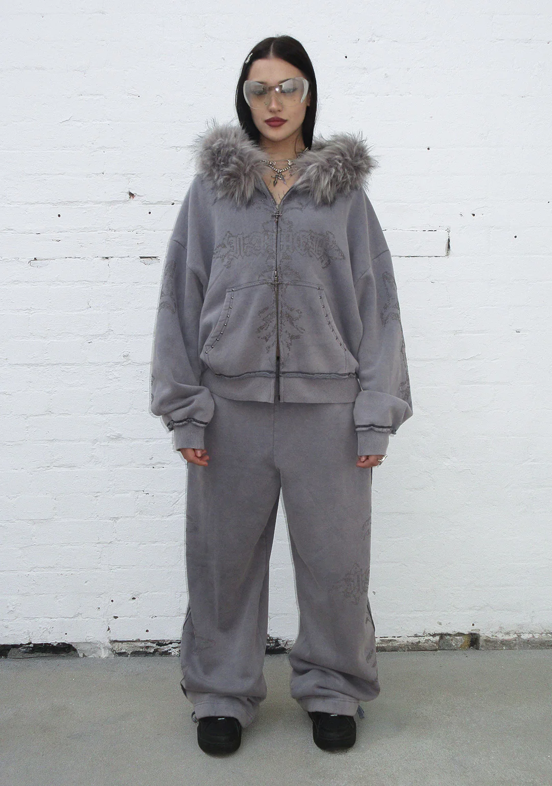 FERAL STUDDED OVERSIZED SWEATPANTS WASHED GREY - Image 3
