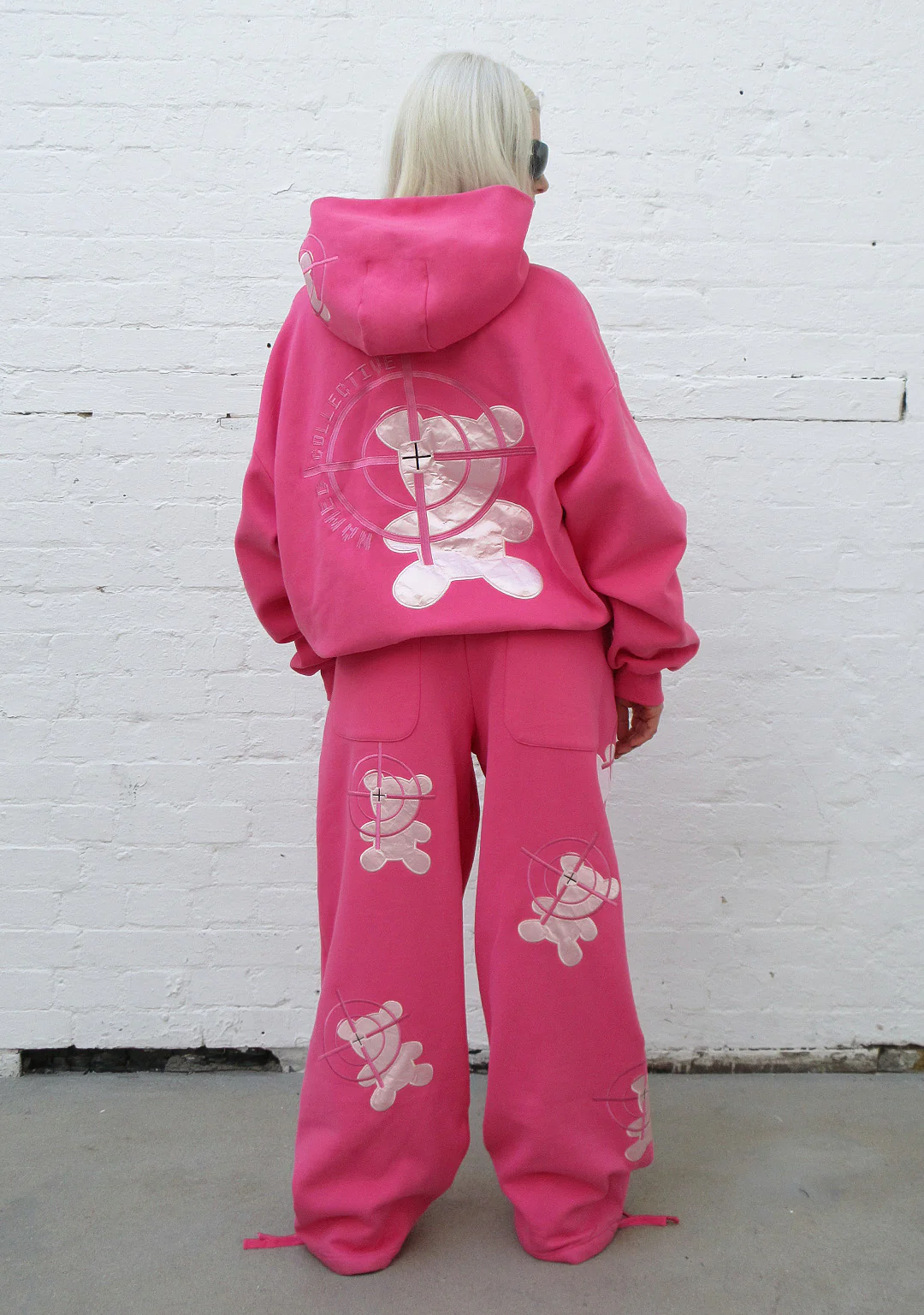 GAMER OVERSIZED SWEATPANTS HOT PINK - Image 3