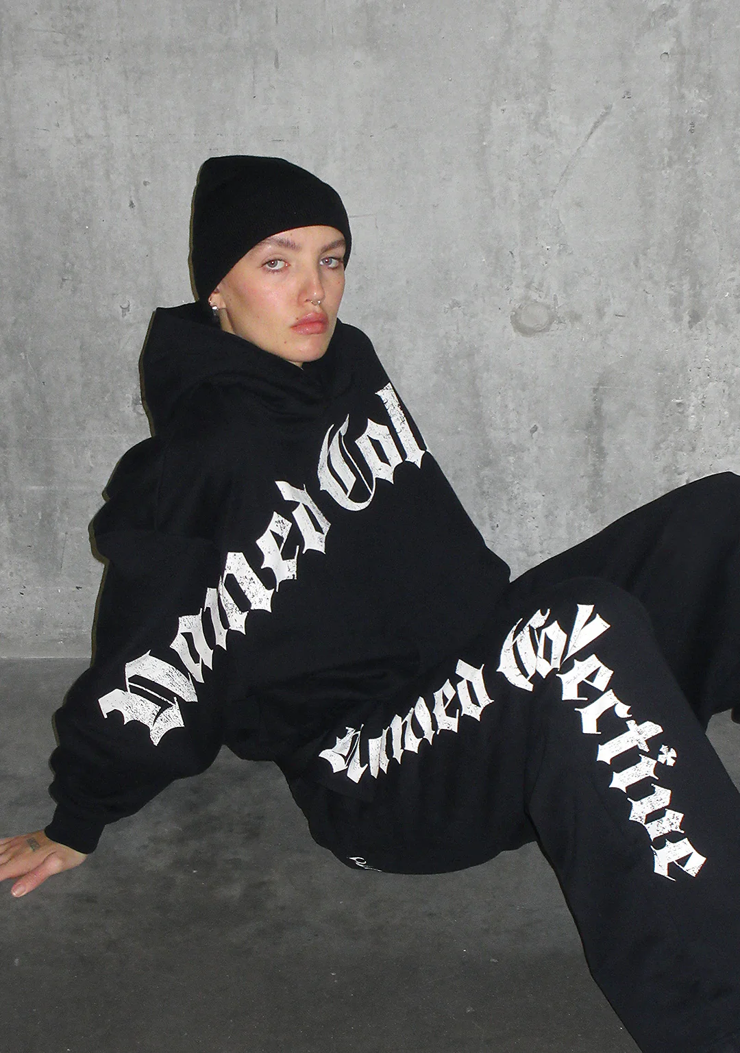 Nth ACTIVE OLD ENGLISH OVERSIZED SWEATPANTS BLACK - Image 7