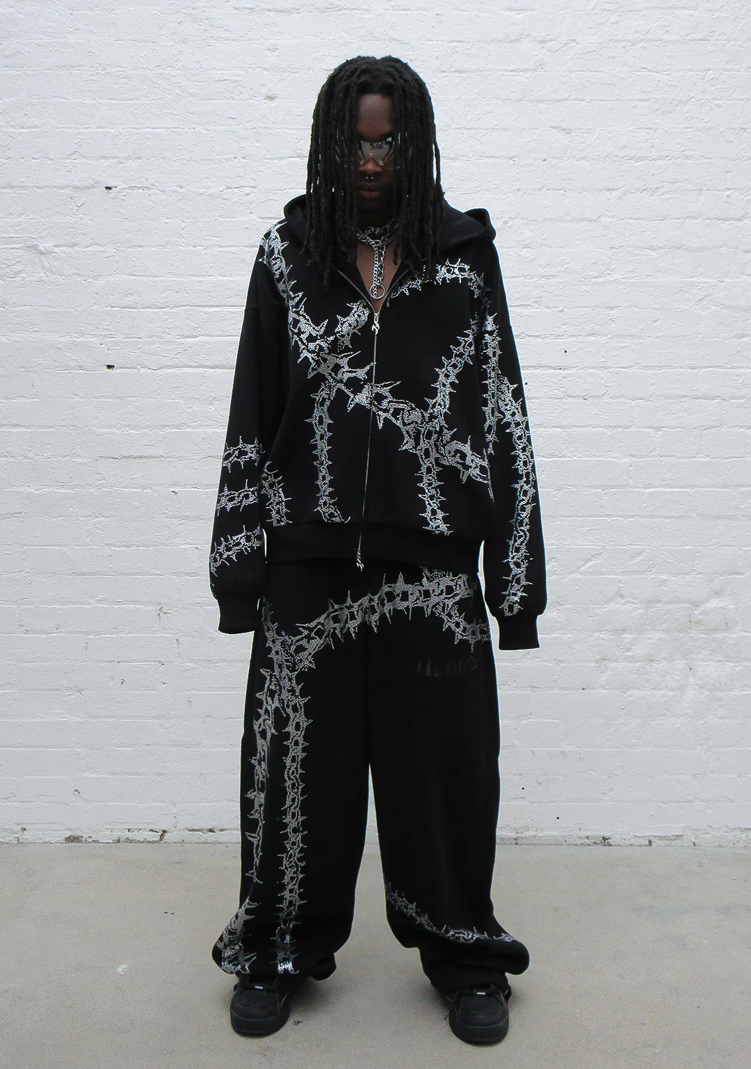OMEN RHINESTONE ZIP HOODIE BLACK - Image 8