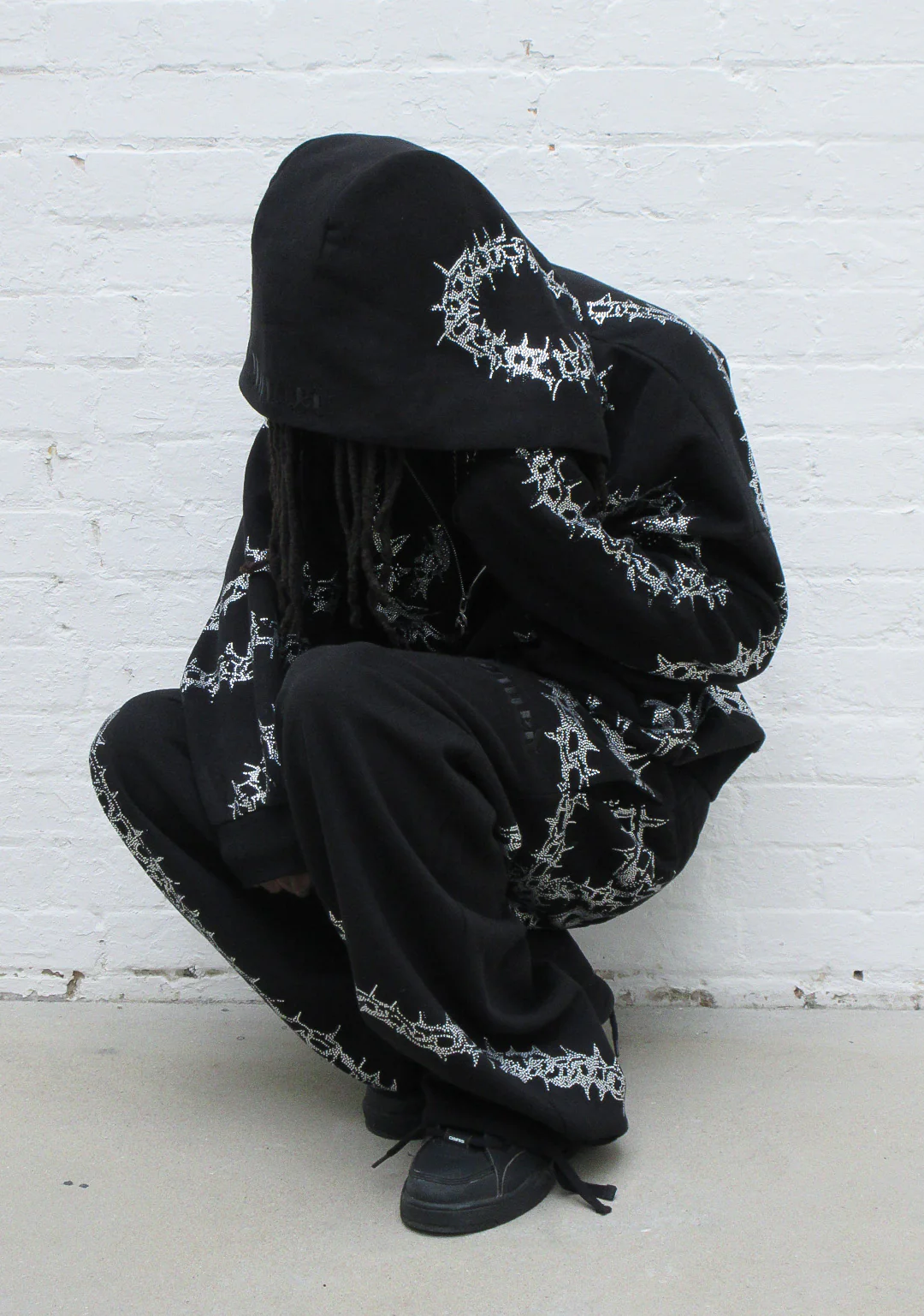 OMEN RHINESTONE ZIP HOODIE BLACK - Image 9