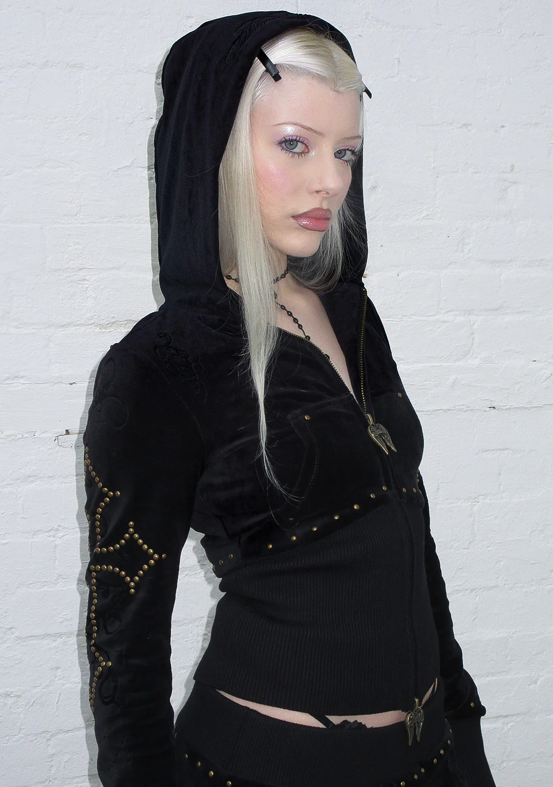 REBEL STUDDED VELOUR ZIP HOODIE BLACK - Image 4