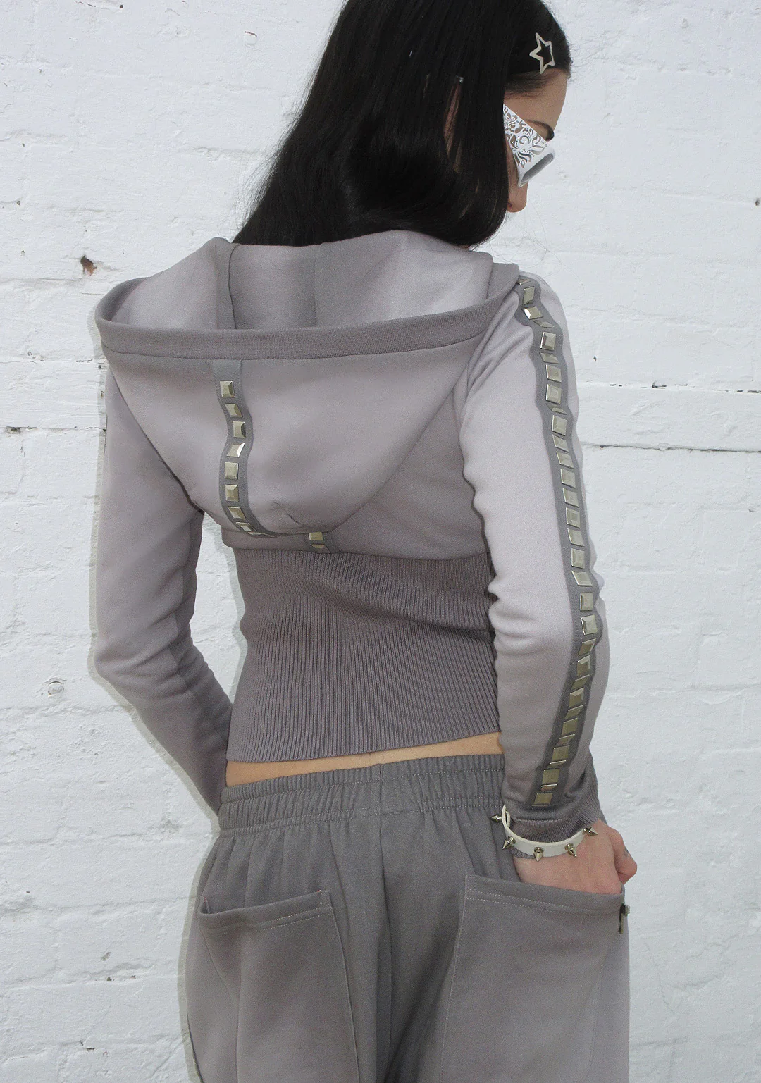 RUMOUR STUDDED FITTED ZIP HOODIE GRADIENT GREY - Image 5