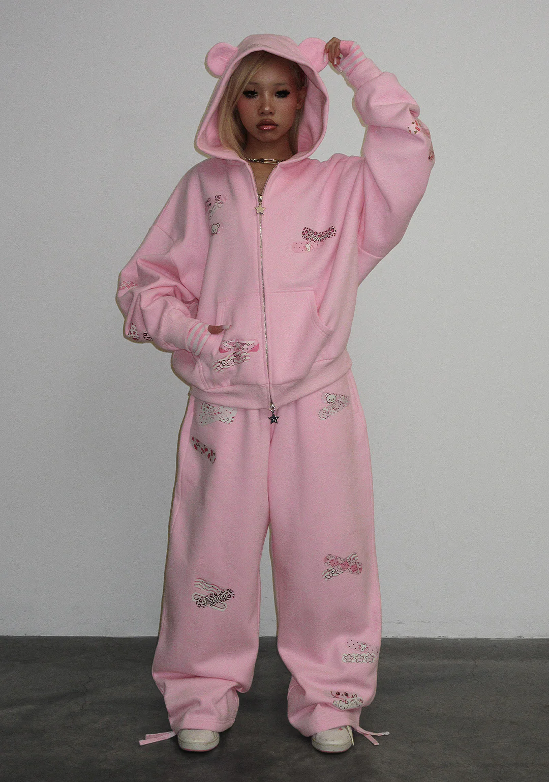 STITCH TEDDY OVERSIZED SWEATPANTS BABY PINK - Image 2