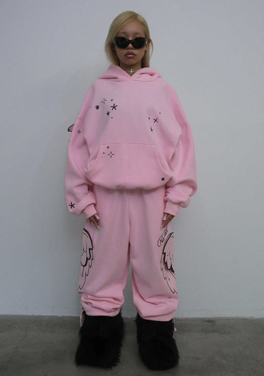 STITCH WINGS OVERSIZED SWEATPANTS BABY PINK (DETACHABLE WINGS) - Image 6