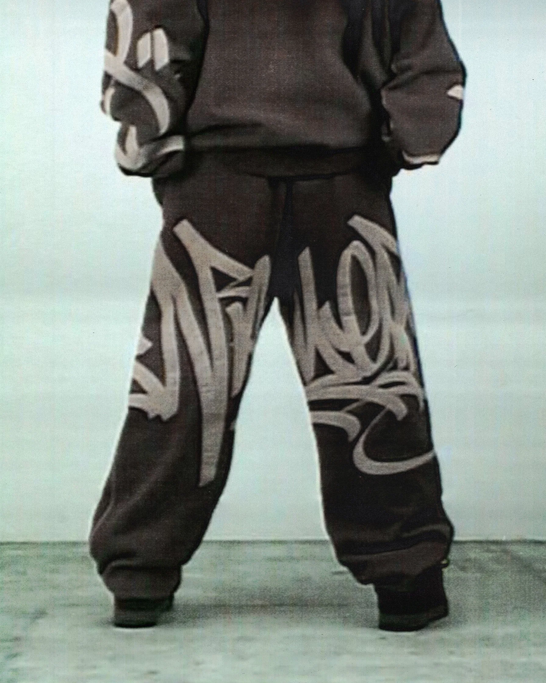VANDALISM SWEATS BURNT TAUPE - Image 3
