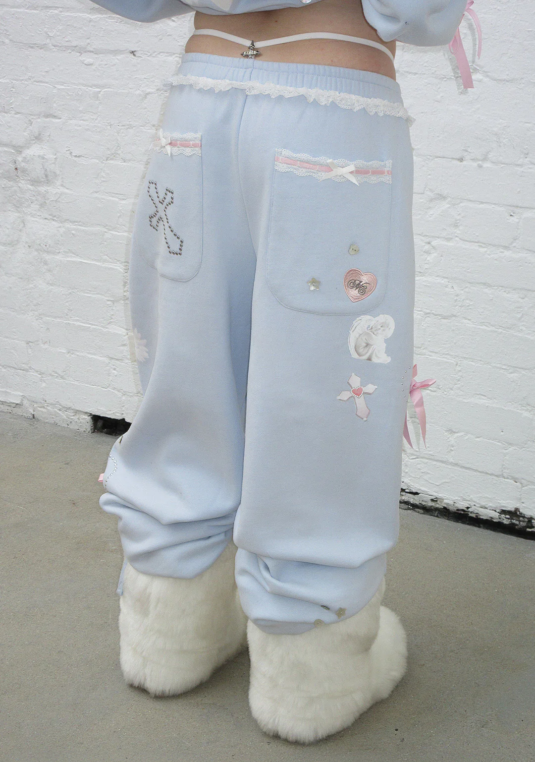 WHISPER OVERSIZED SWEATPANTS BABY BLUE - Image 3