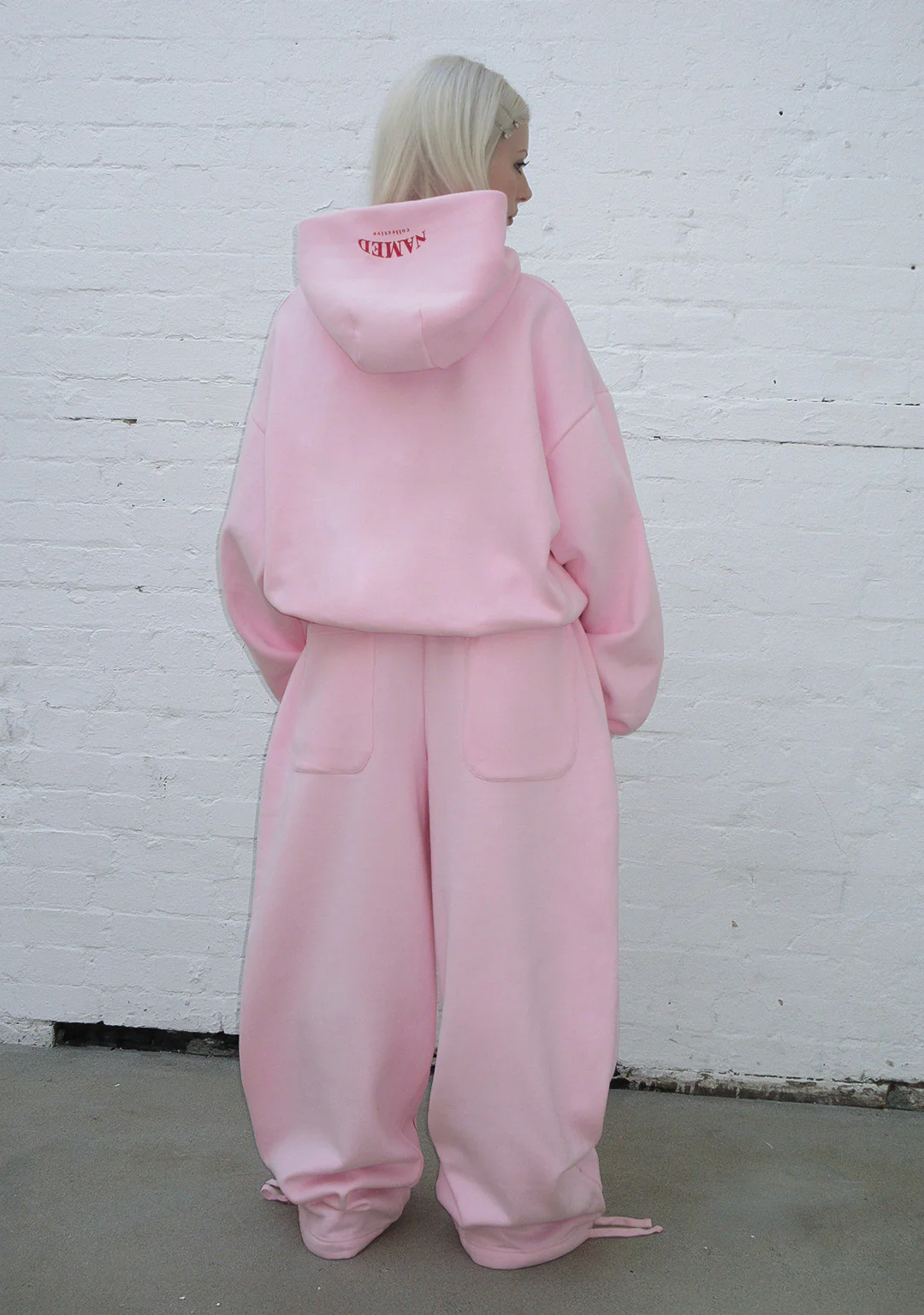 X-RATED OVERSIZED SWEATPANTS BABY PINK - Image 3